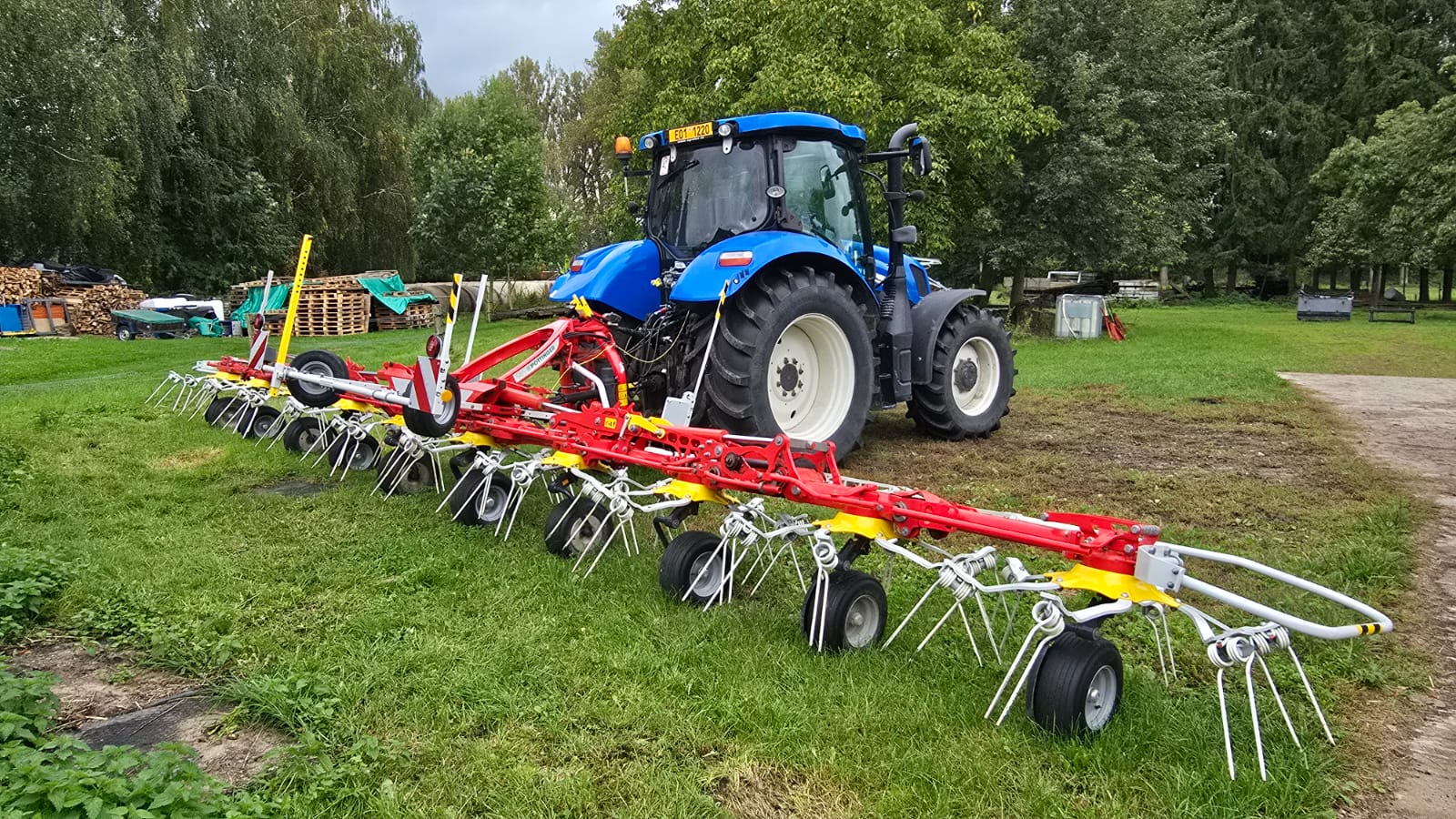 Fotografie k projektu Pořízení obraceče píce