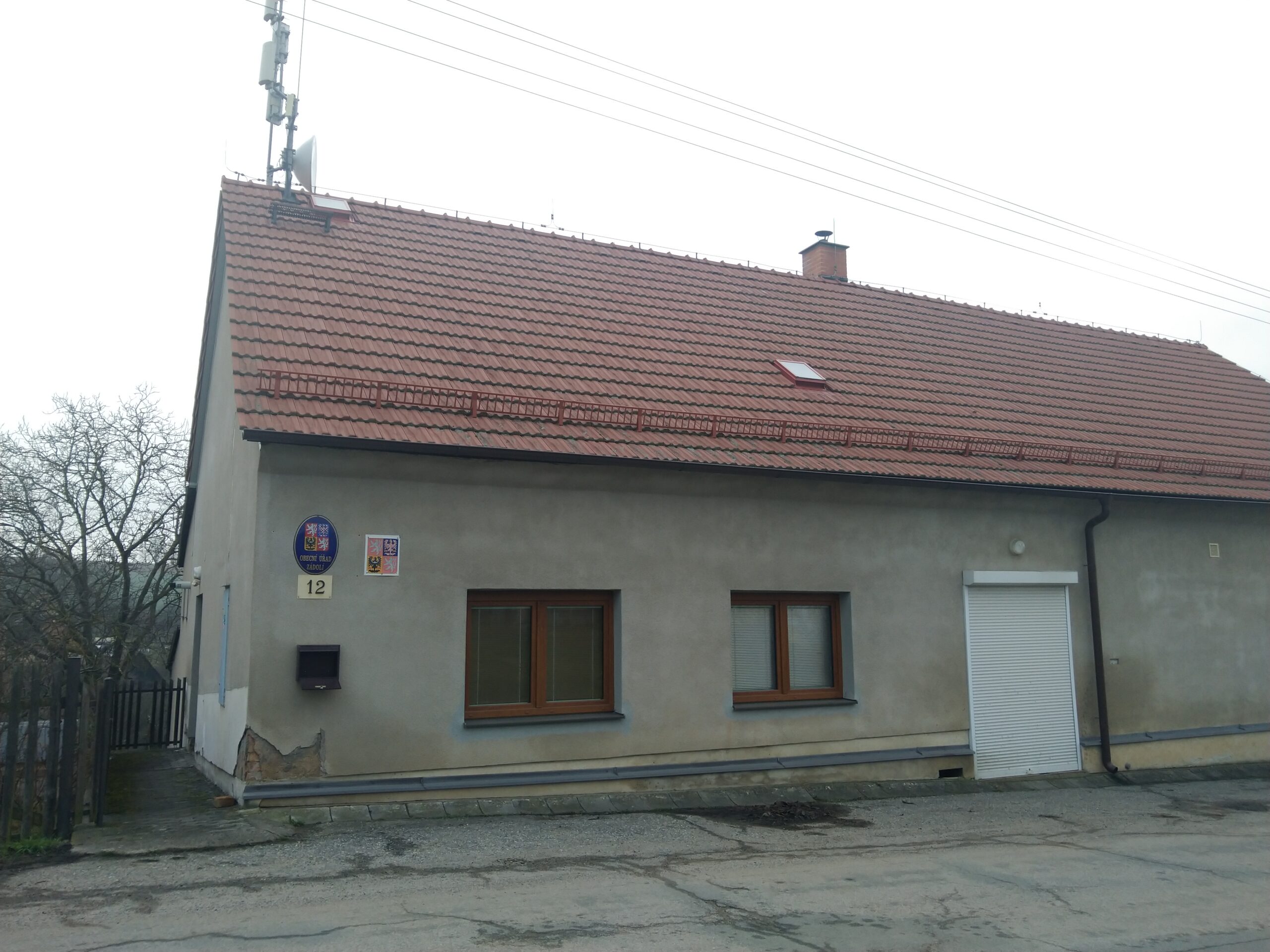 Fotografie k projektu Výměna vchodových dvěří a oken objektu občanské vybavenosti